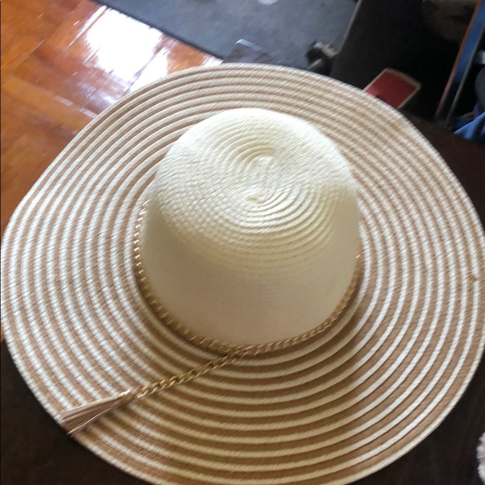 Beach 🏖 Hat!!!
